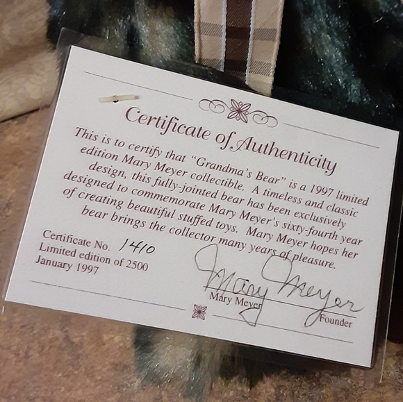 Vintage Mary Meyer Limited Edition Grandma's Bear - Picture 2 of 7